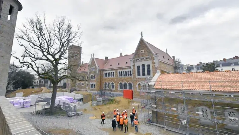 La réhabilitation et l'extension du musée Dobrée ont été imaginées par les architectes de l'Atelier Novembre, l'agence Moabi (paysagistes) et le studio Adeline Rispal (scénographie). © Rodolphe Delaroque