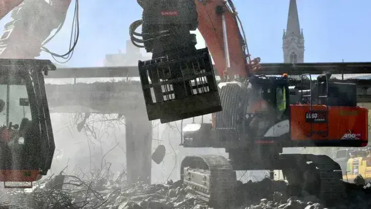 Chantier-Destruction-autopont