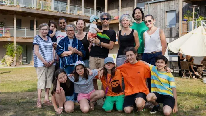 Photo des habitants du Hameau Marvingt à Nantes.