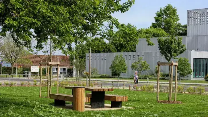 Le nouvele space vert devant le centre Baptiste-Marcet, à Bouguenais.