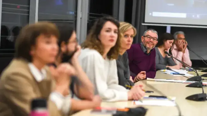Le Conseil de développement est composé de 25 membres (13 femmes et 12 hommes) dont les âges et les profils socioculturels sont variés. © Thierry Mezerette