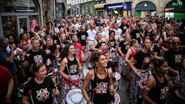 La Fête de la musique offre à tous les musiciennes et musiciens l'occasion de dévoiler leurs talents © Romain Boulanger.