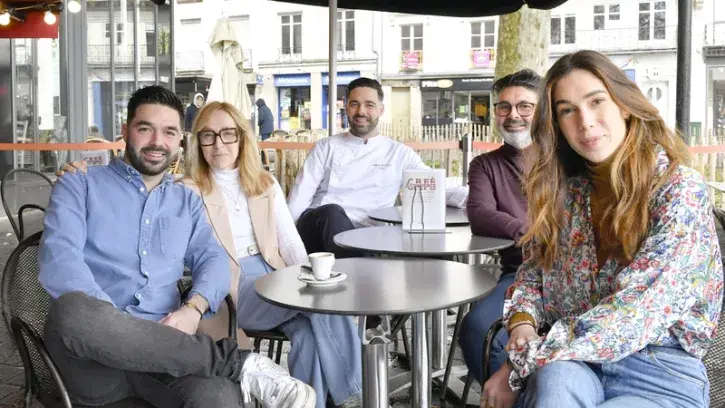 La famille Pottier a eu « un coup de cœur » pour le Café du Commerce, qu'elle a repris à l'automne 2022. © Rodolphe Delaroque