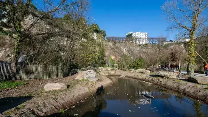Le marais commence à se dessiner.  L'eau y circulera avec un effet de torrent. © Patrick Garçon