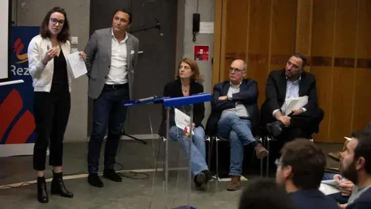 Plantation massive d'arbres, faible impact carbone des constructions, immeubles « vélo compatibles »… Pascal Pras, vice-présidente de Nantes Métropole, et Agnès Bourget, maire de Rezé ont présenté les premières esquisses du nouveau quartier Pirmil-Les-Isl