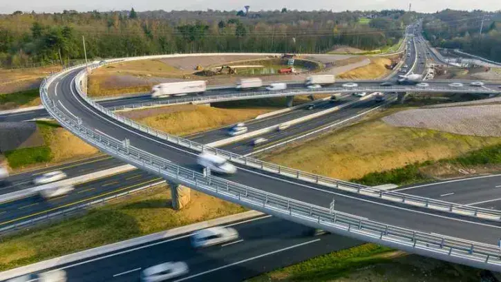 L'aménagement de la Porte de Gesvres consistait à mettre en place des 2x2 voies entre les périphériques nord et est d'une part, et une voie supplémentaire dans chaque sens entre la Porte de Rennes et la Porte de La Chapelle © Gaël Arnaud.