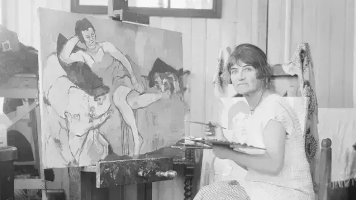 Suzanne Valadon dans son atelier, en 1919 © Getty - Bettmann.