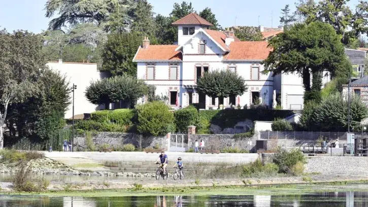 Le théâtre des angéliques, idéal pour flâner, pêcher ou mettre un canoë à l'eau. © Rodolphe Delaroque