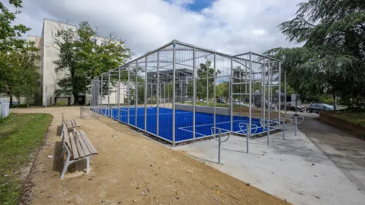 Le nouveau city stade de l'esplanade René-Cassin à Nantes Nord © Julien Gazeau.