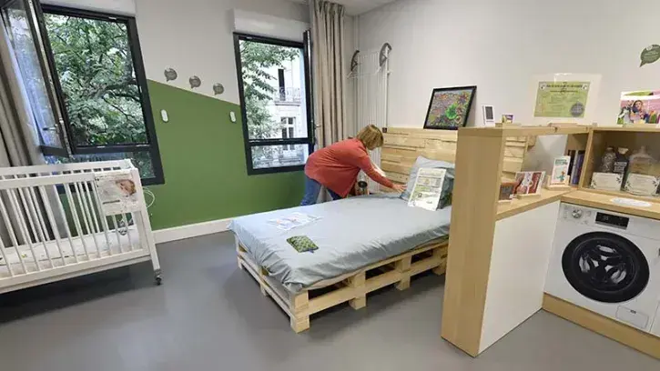Chambre, cuisine, salle de bain... dans tous les lieux d'un logement, des écogestes sont à découvrir.