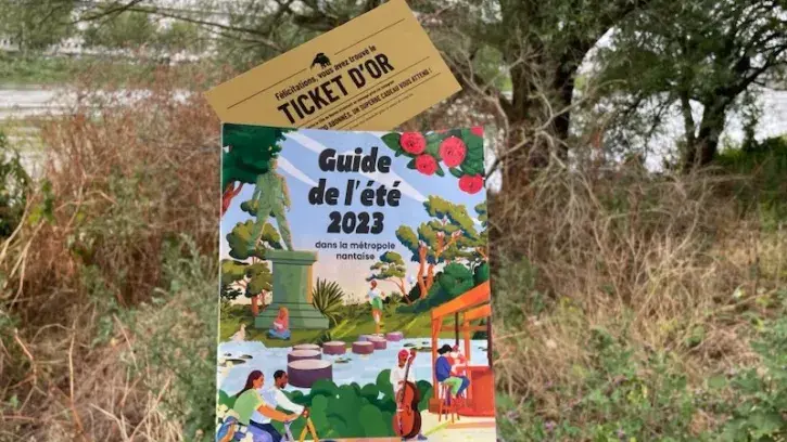 Serez-vous le ou la première à trouver le magazine contenant un ticket d'or ? Rendez-vous sur notre compte Instagram pour connaître leur localisation.