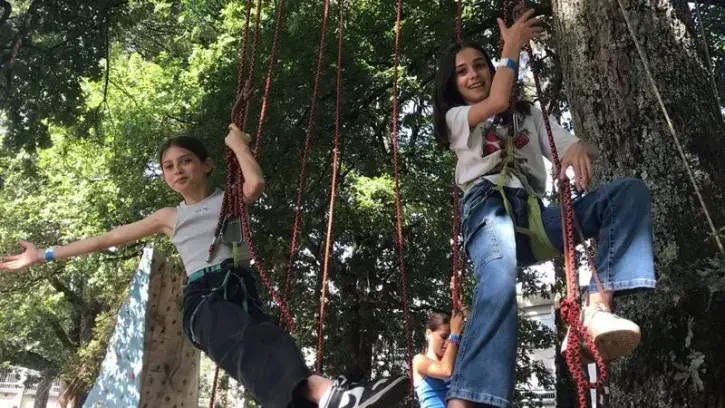Pendant ces vacances, La Laetitia accueille chaque jour 90 jeunes de 3 à 13 ans. © : La Laetitia