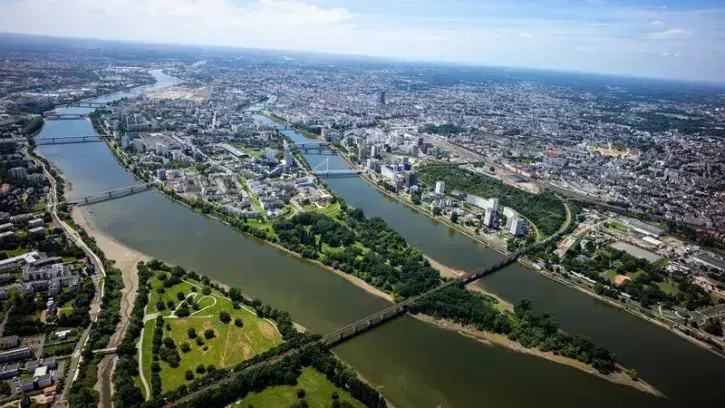 A la pointe est de l'île de Nantes, 3000 m² de végétalisation supplémentaire sera gagnée sur le parking du parc Beaulieu. © Archives Patrick Garçon