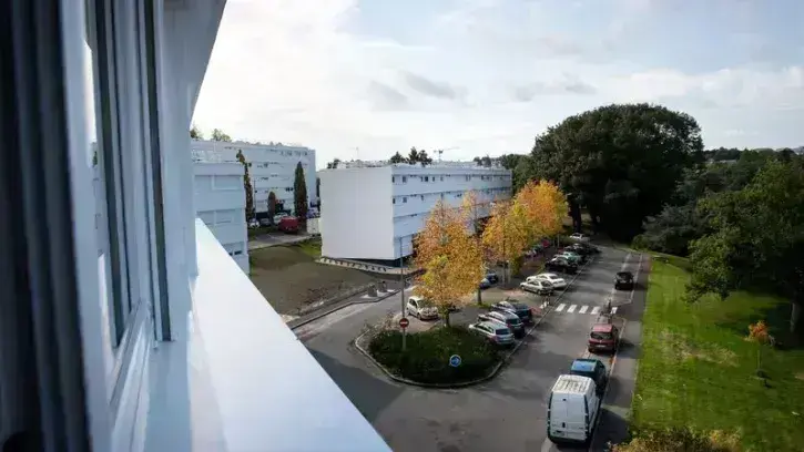 À terme, 485 logements auront été rénovés sur l'ensemble du quartier dans le cadre du projet de renouvellement urbain. © Tim Fox