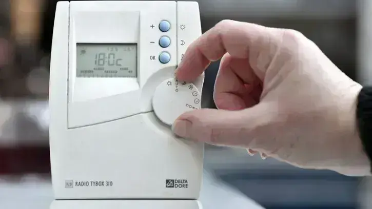Le thermostat fait partie des outils qui permettent de contrôler la déperdition énergétique  © Nantes Métropole