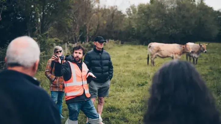 En parallèle des travaux de restauration, Nantes Métropole a lancé des actions de sensibilisation auprès du grand public, comme lors des 48 h de l'agriculture urbaine en mai 2023. © Alexandre Rimond  / Ville de Bouguenais