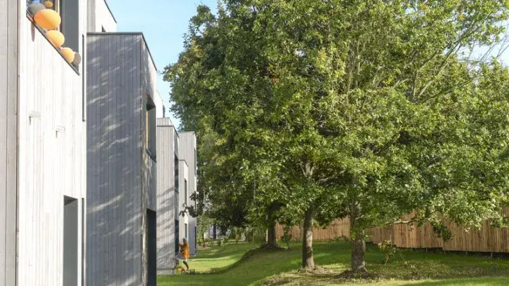 Rue Gisèle-Giraudeau, « Le Jardin de Barbara » est la première résidence d'habitat participatif en 100 % locatif social de Nantes. © Thierry Mézerette.